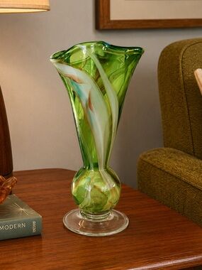 Vintage TMJ Japan MCM Cased Art Glass Trumpet Vase Original Label
